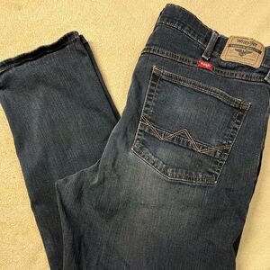 Wrangler regular taper men's jeans, size 36x32